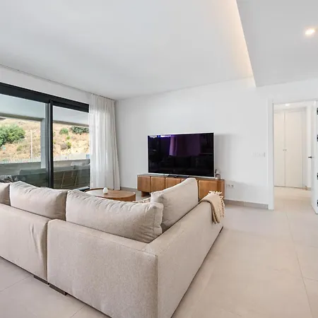 Luxury 3 Bdrm Boutique Hideaway W Magical Views Marbella