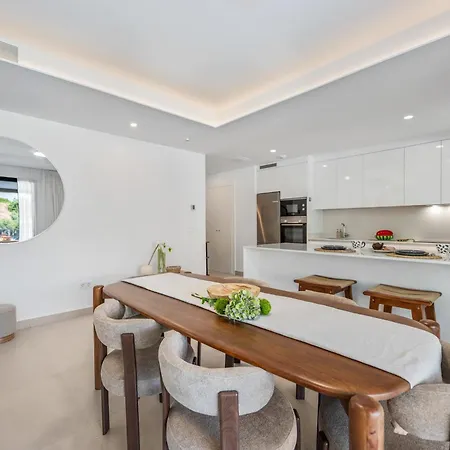 Luxury 3 Bdrm Boutique Hideaway W Magical Views Marbella