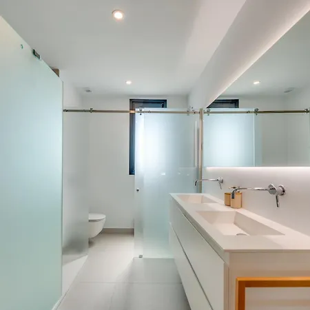 Luxury 3 Bdrm Boutique Hideaway W Magical Views * Marbella