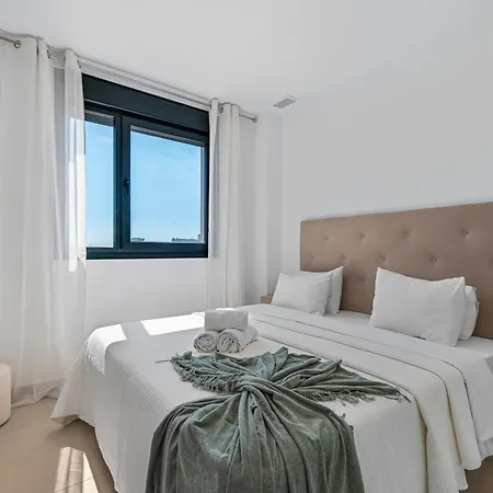 Luxury 3 Bdrm Boutique Hideaway W Magical Views * Marbella