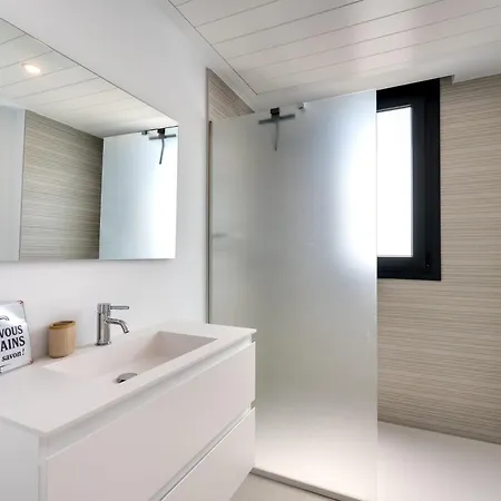 Luxury 3 Bdrm Boutique Hideaway W Magical Views *