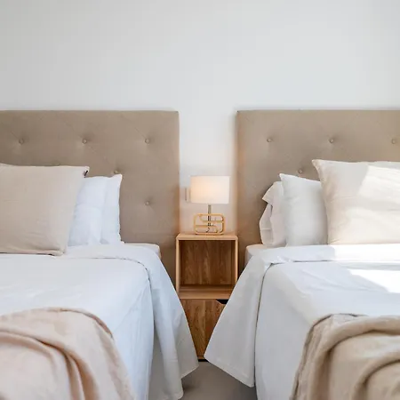 Luxury 3 Bdrm Boutique Hideaway W Magical Views Apartament Marbella